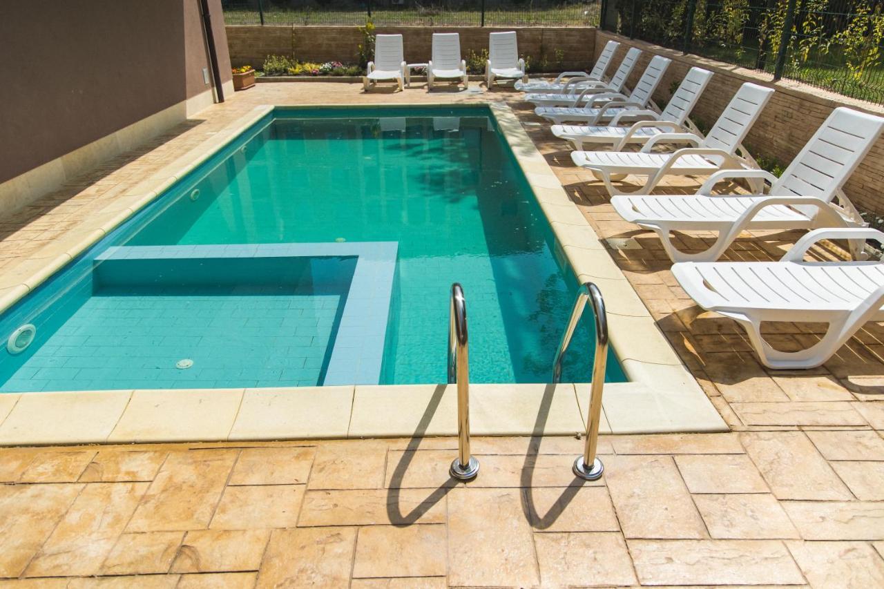 סאני ביץ' Hotel Zonya מראה חיצוני תמונה