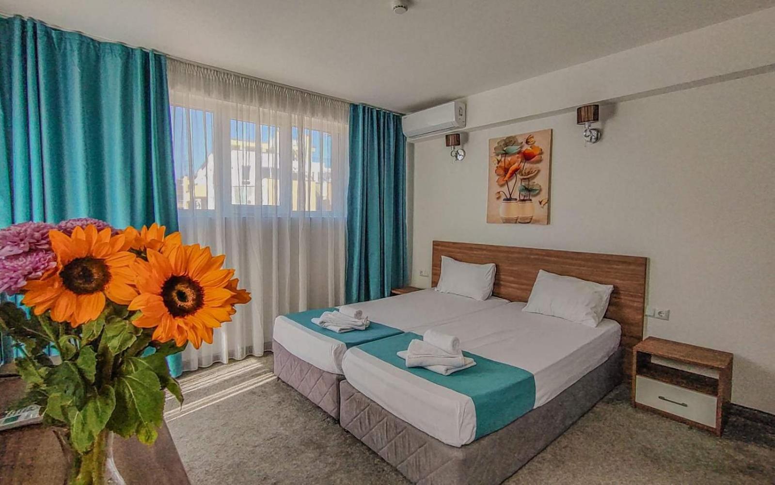 סאני ביץ' Hotel Zonya מראה חיצוני תמונה