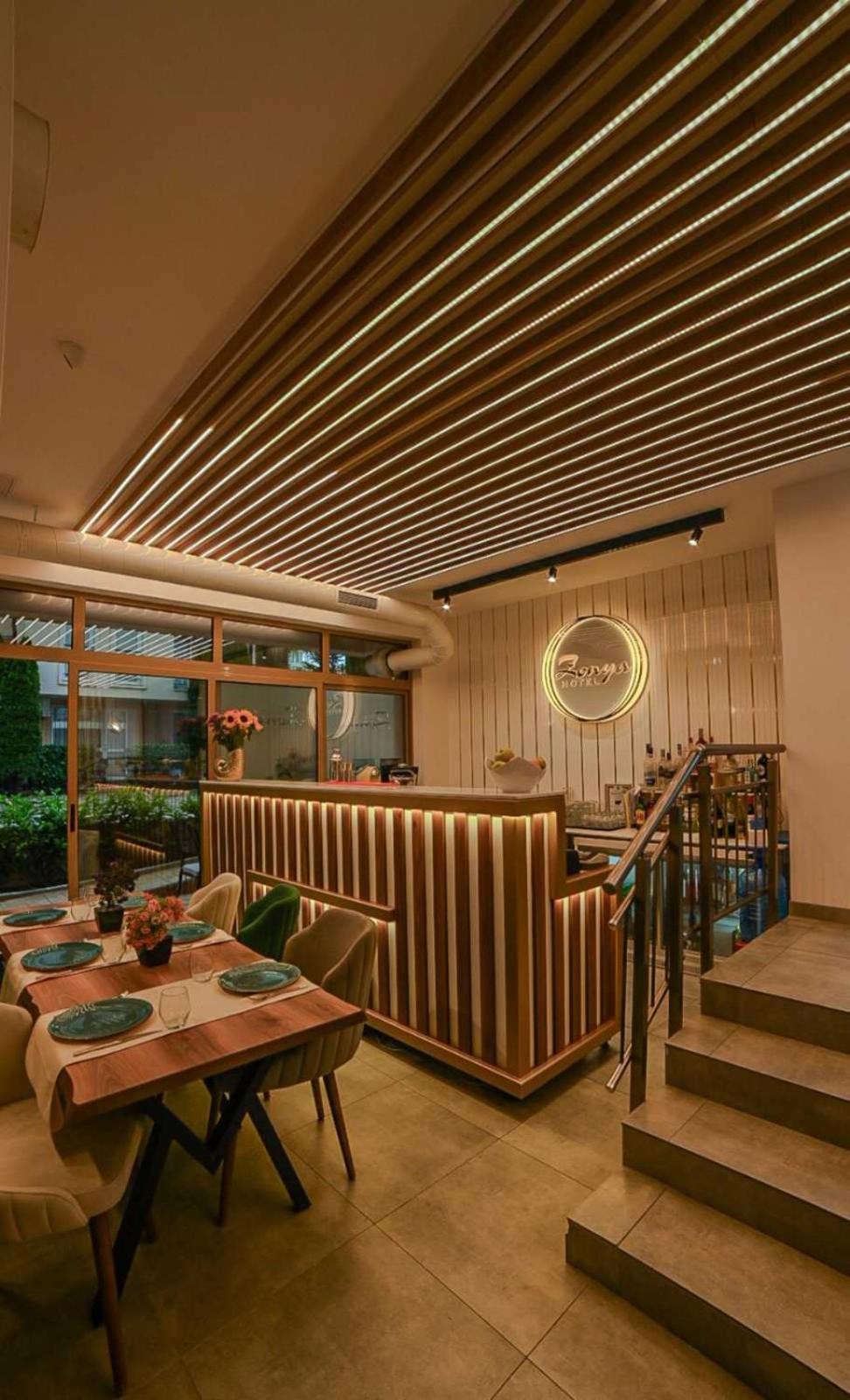 סאני ביץ' Hotel Zonya מראה חיצוני תמונה