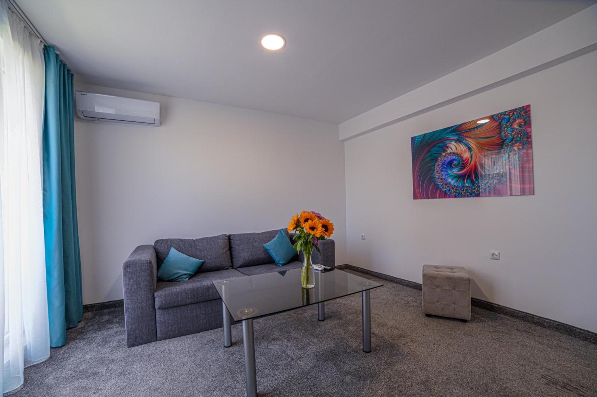 סאני ביץ' Hotel Zonya מראה חיצוני תמונה
