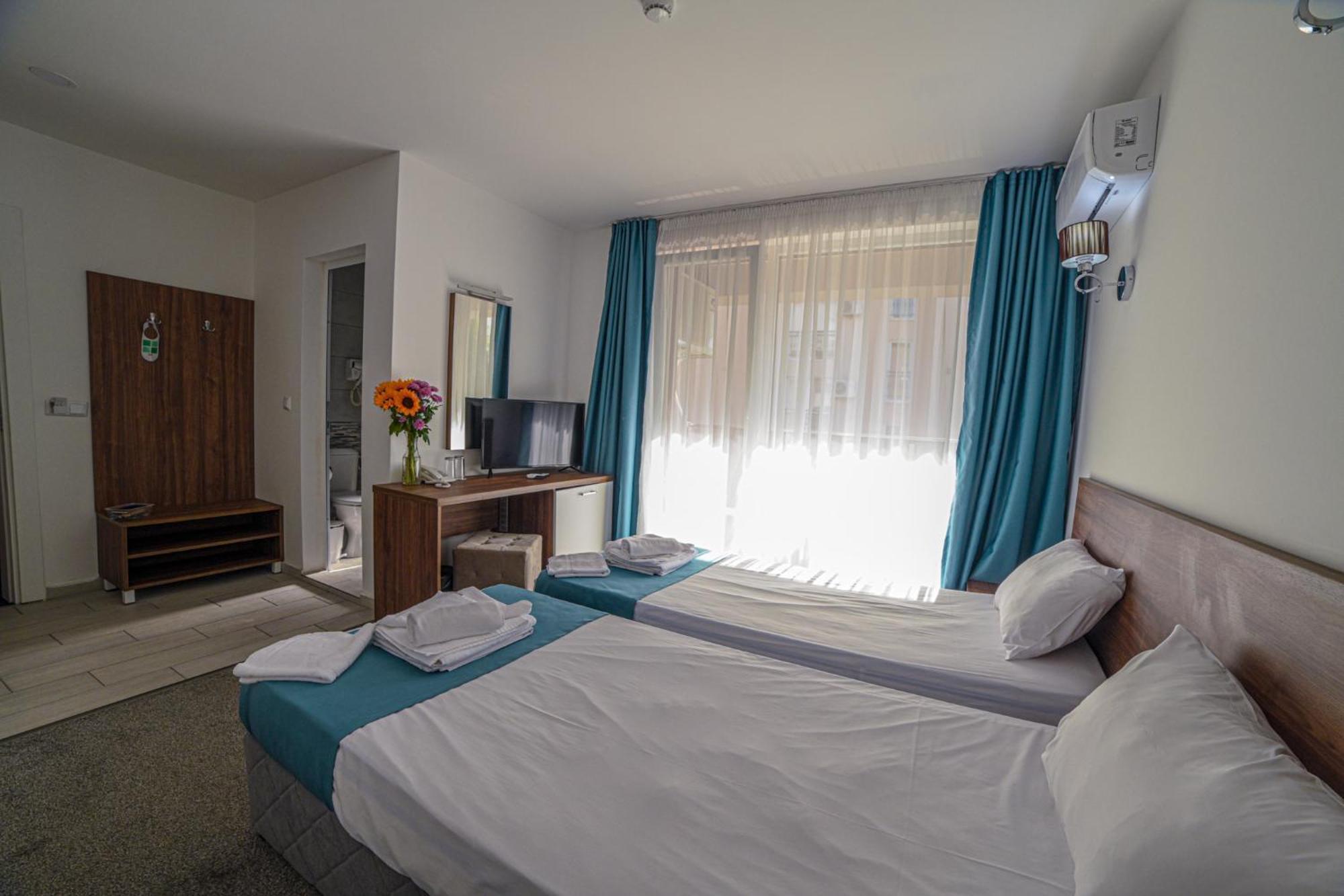 סאני ביץ' Hotel Zonya מראה חיצוני תמונה