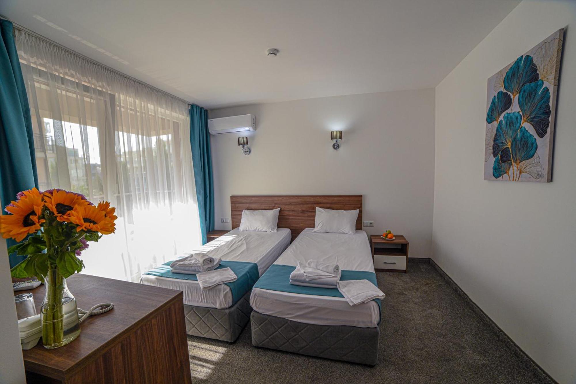 סאני ביץ' Hotel Zonya מראה חיצוני תמונה