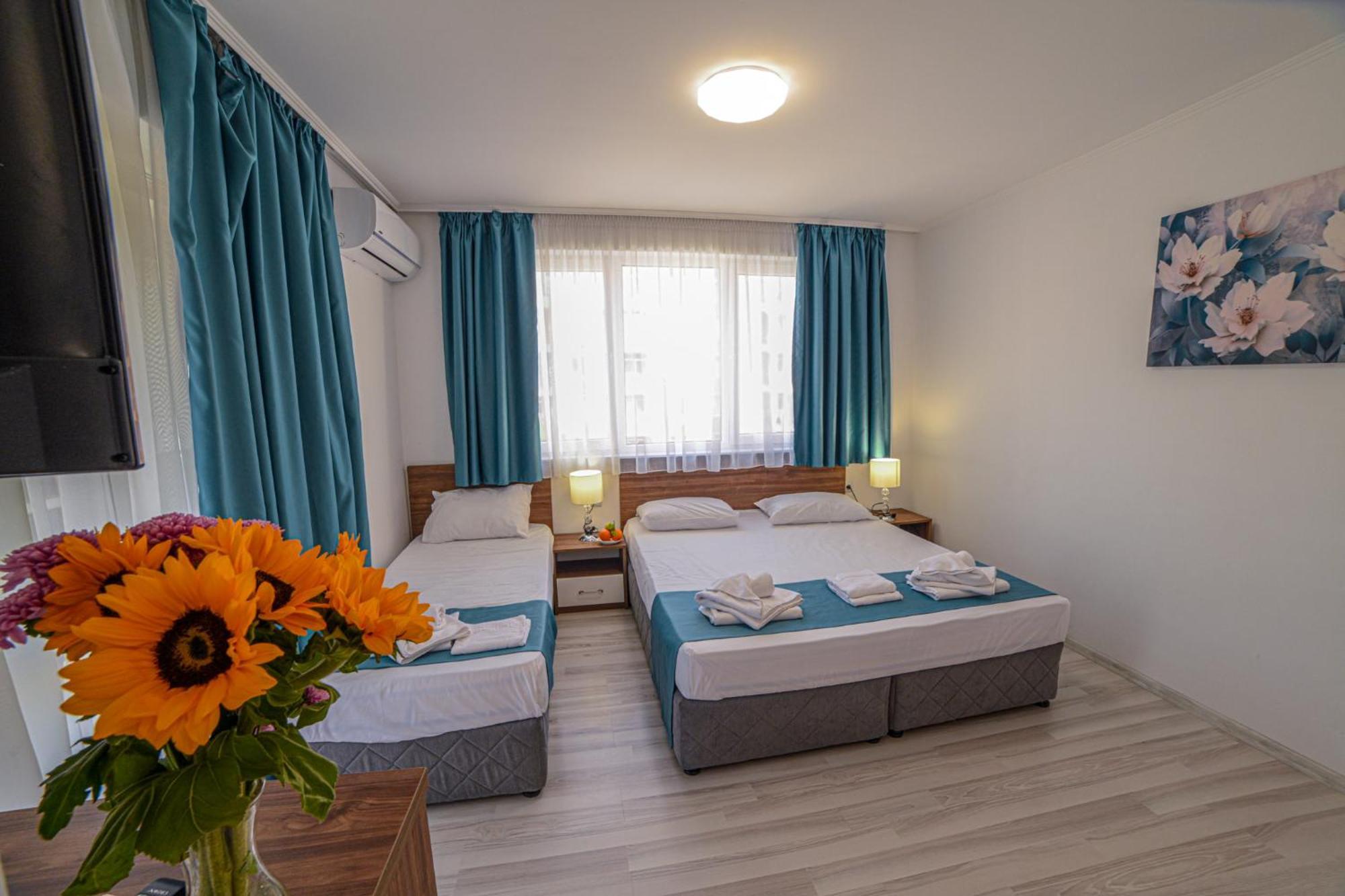 סאני ביץ' Hotel Zonya מראה חיצוני תמונה